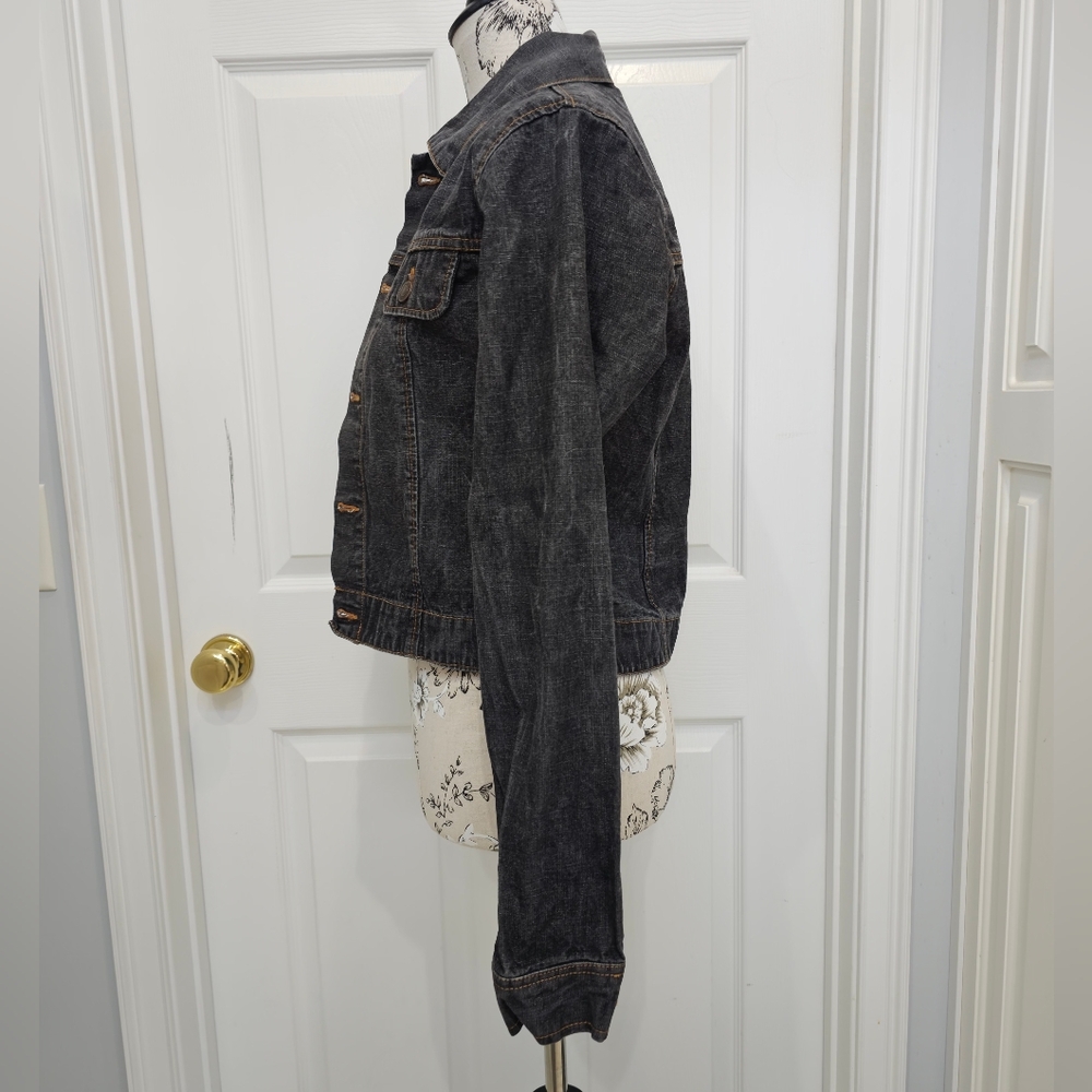 Vintage Levi's Women's Black Acid Washed Denim Jacket, Size M - Picture 5 of 12